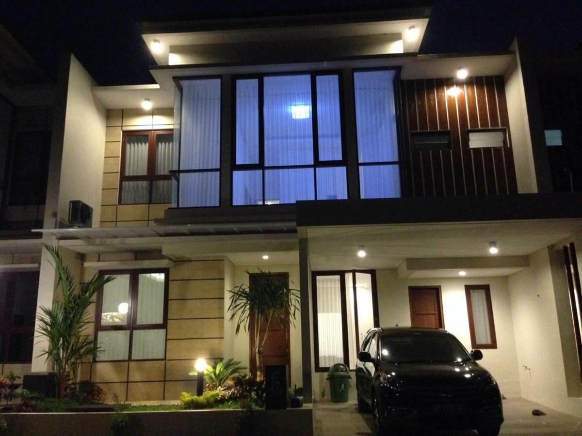 Fams Homestay By Fh Stay ジョグジャカルタ エクステリア 写真